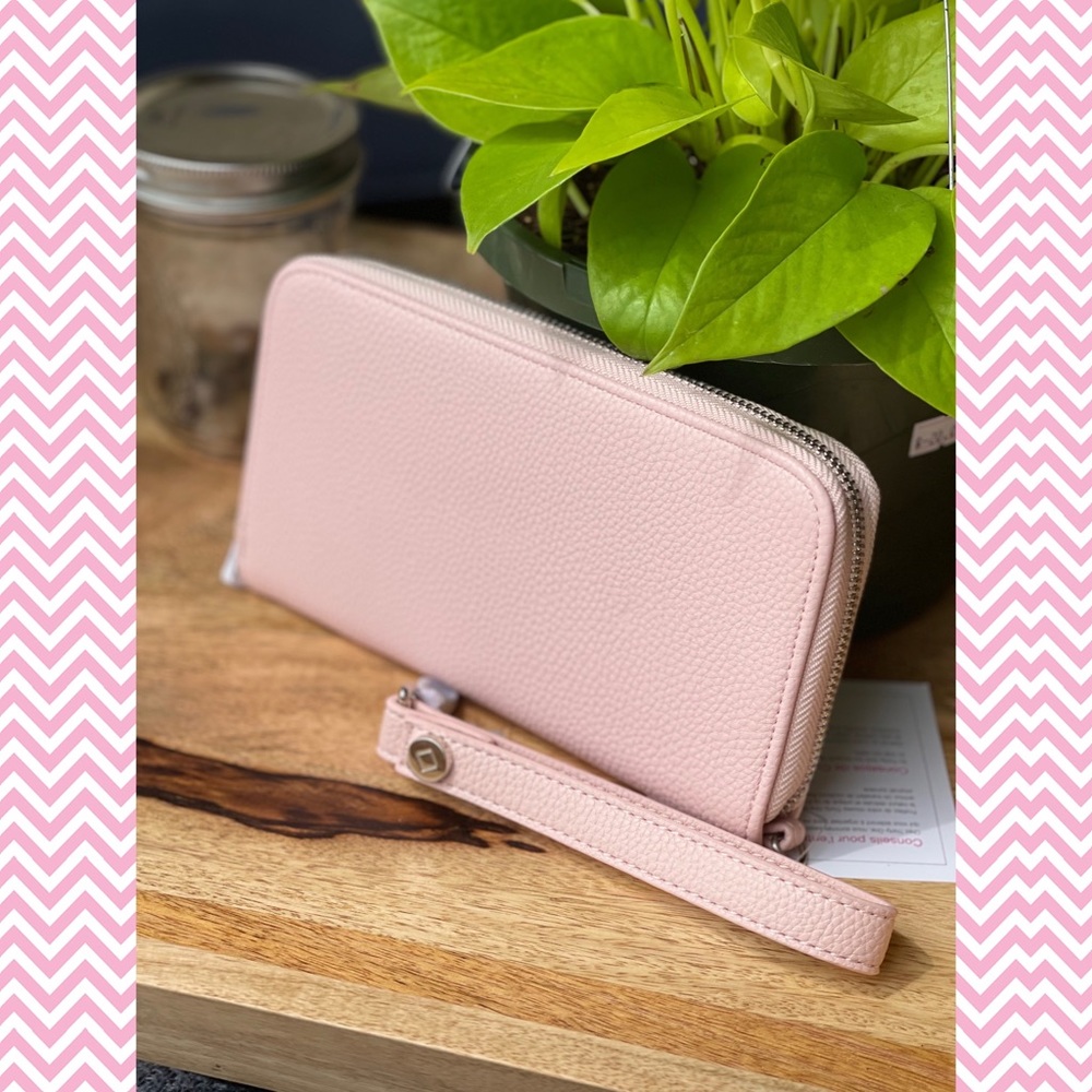 All About The Benjamins Wallet AND Wristlet Strap Rose Blush Pebble NWT